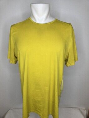 Lululemon  Size L Men Yellow Crew Neck Short Sleeve Tee( No Size Tag) (Ptp 22")